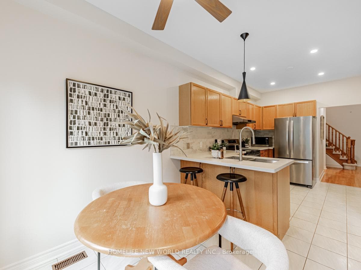 62 Addison Street photo 6