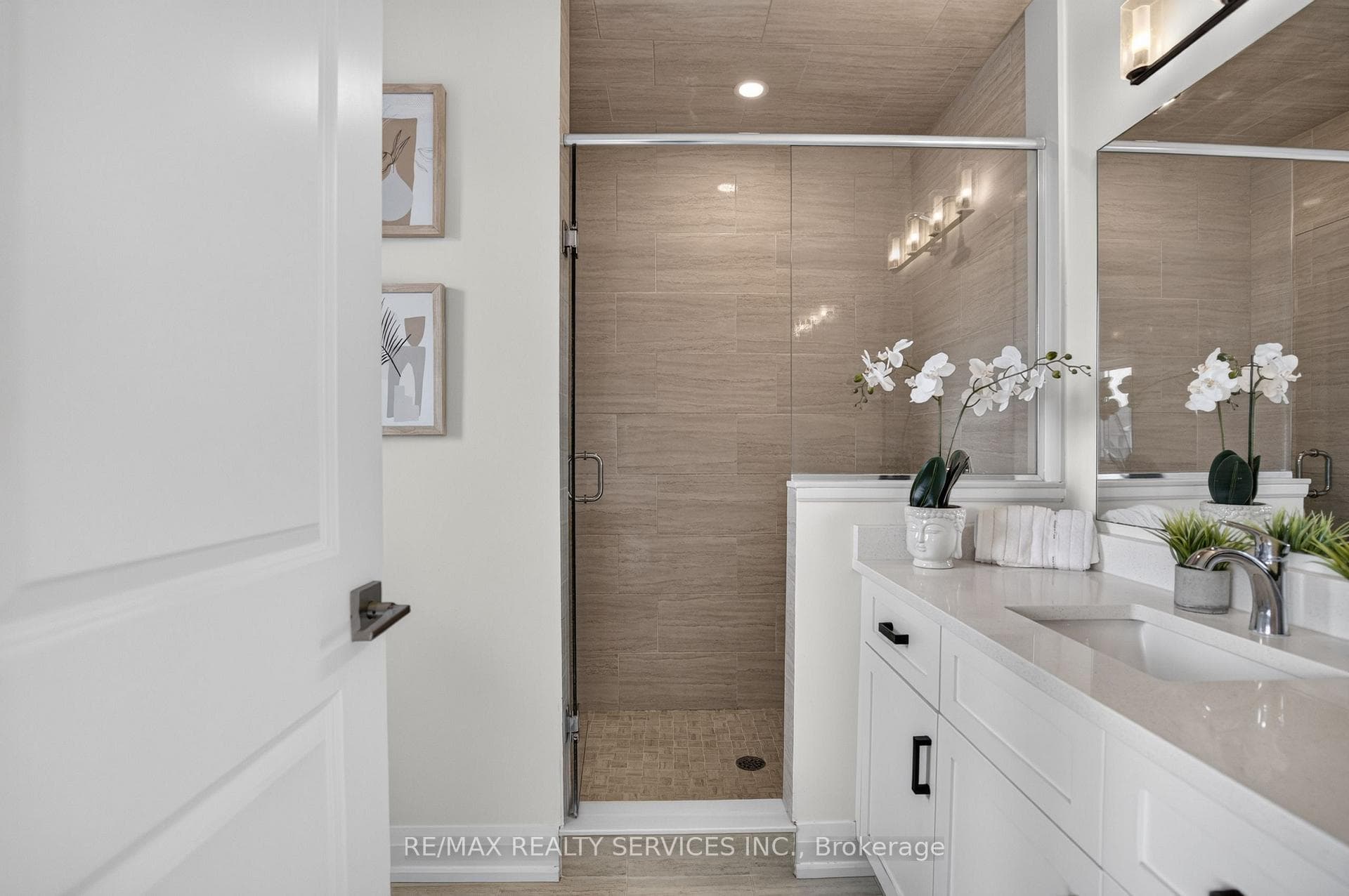 138 Woodberry Crescent photo 34
