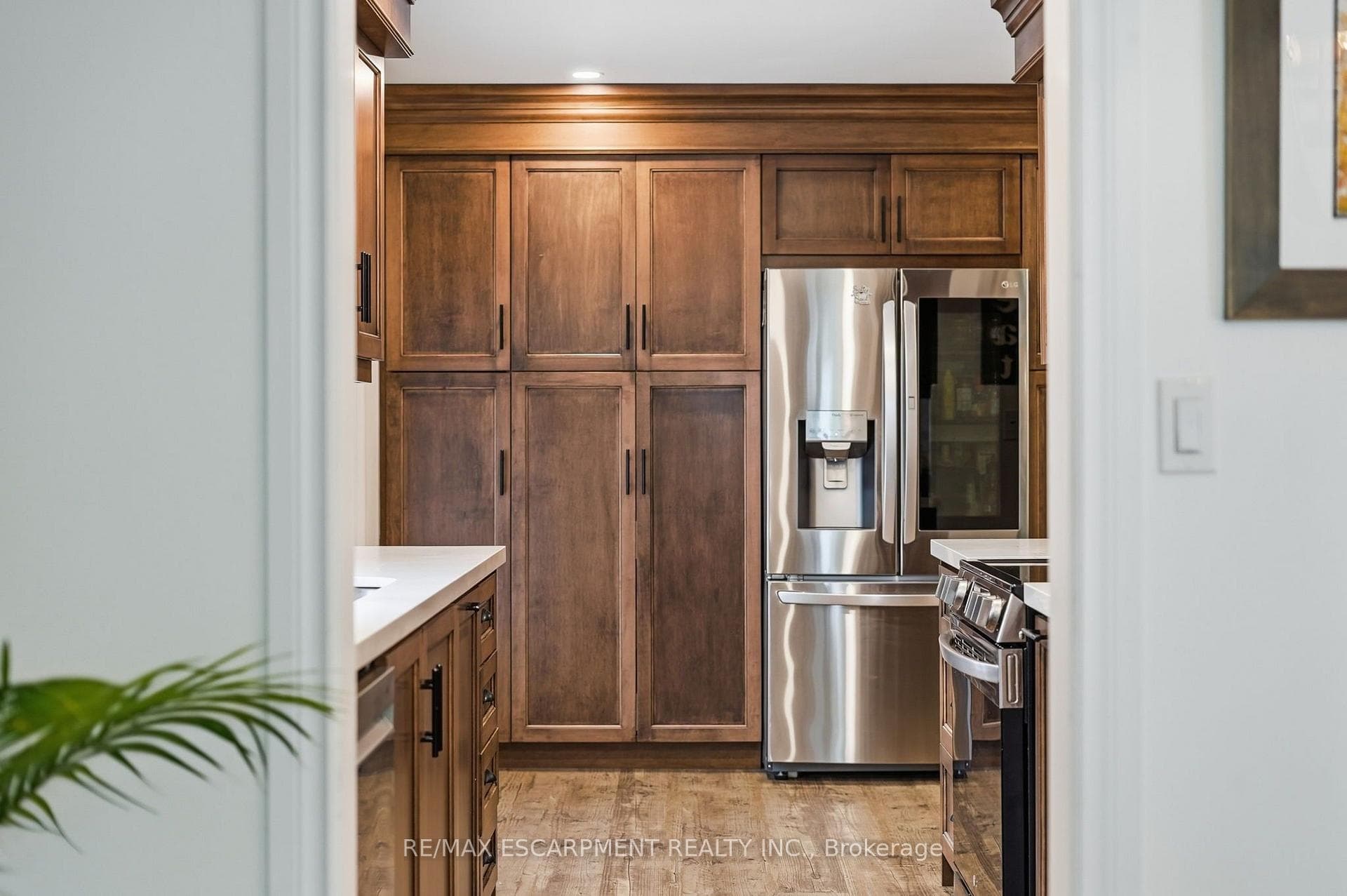 224 ATHENIA Drive photo 10