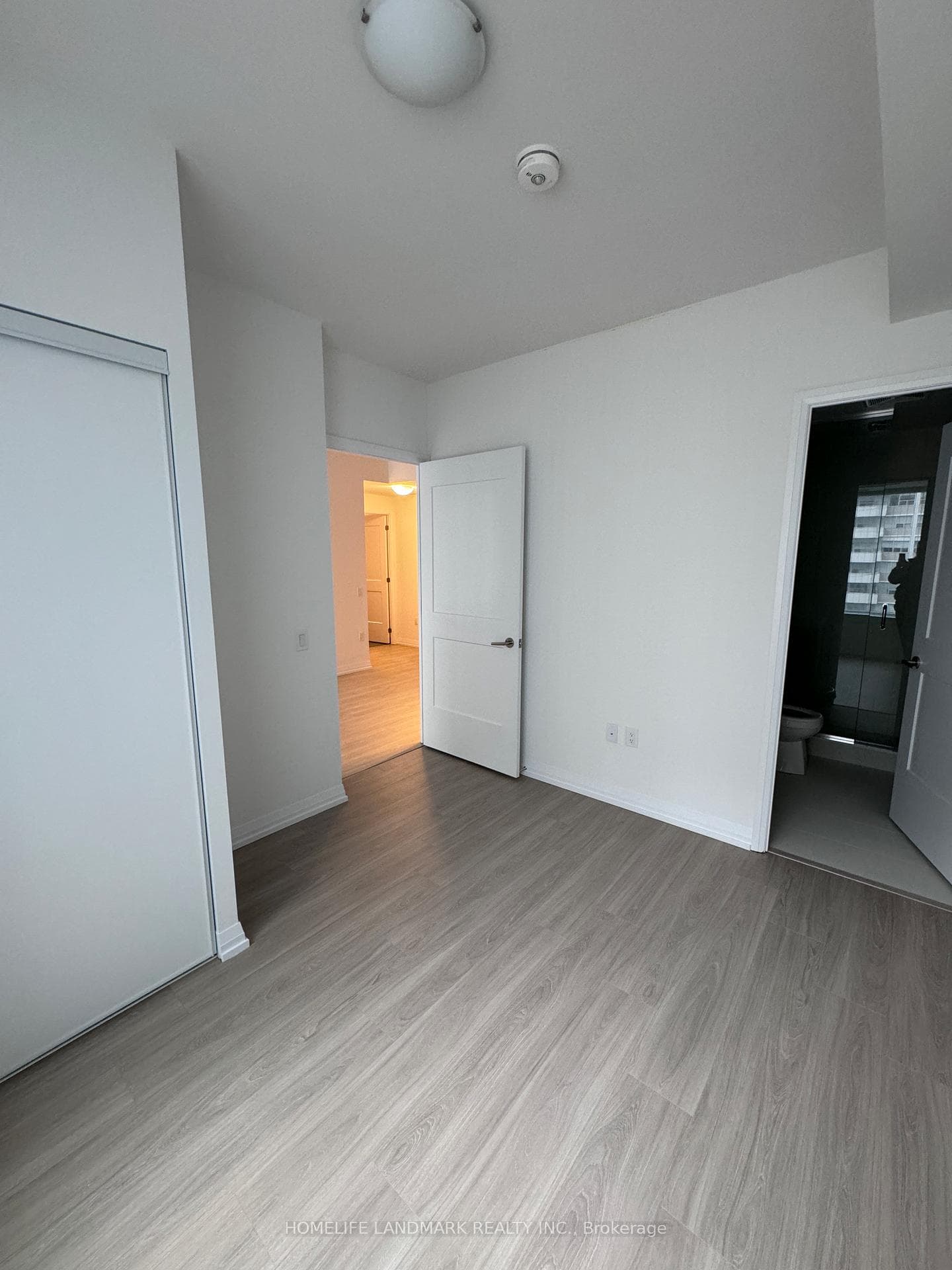 50 Dunfield Avenue Unit 2211 photo 10