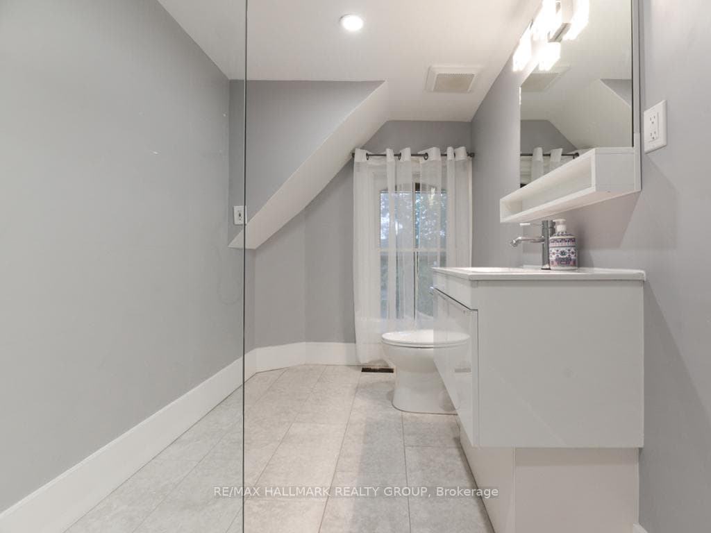 419 BESSERER Street photo 14