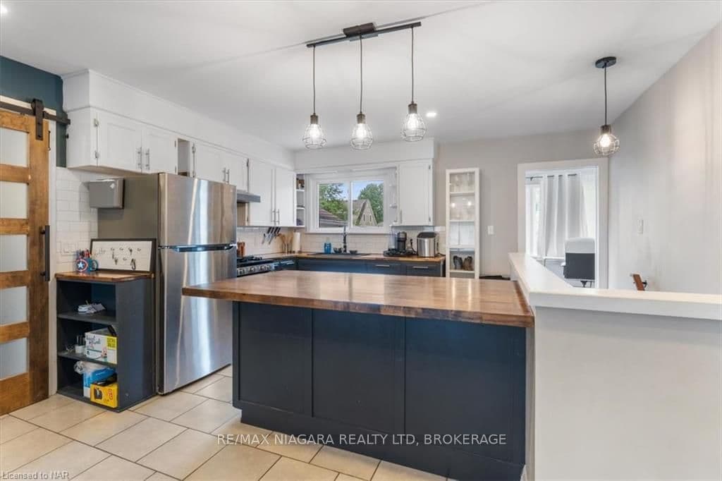66 FOREST Avenue photo 9