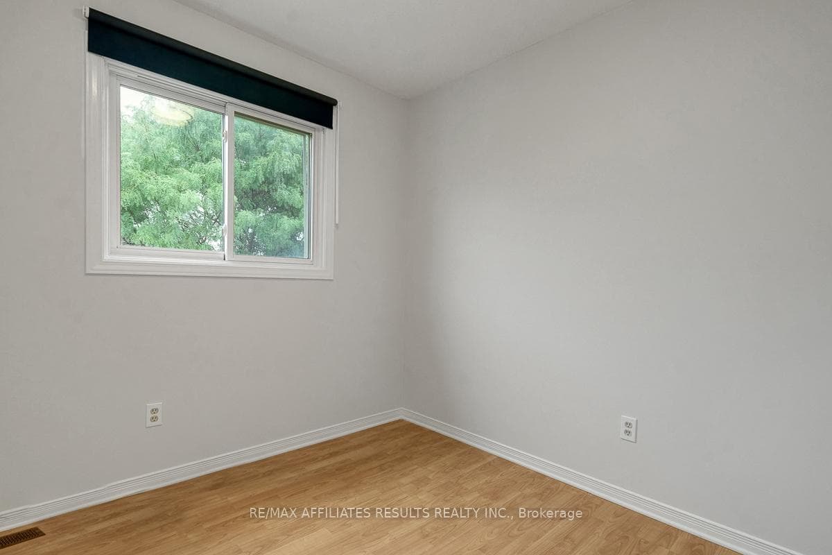 22 Hendrie Court photo 31