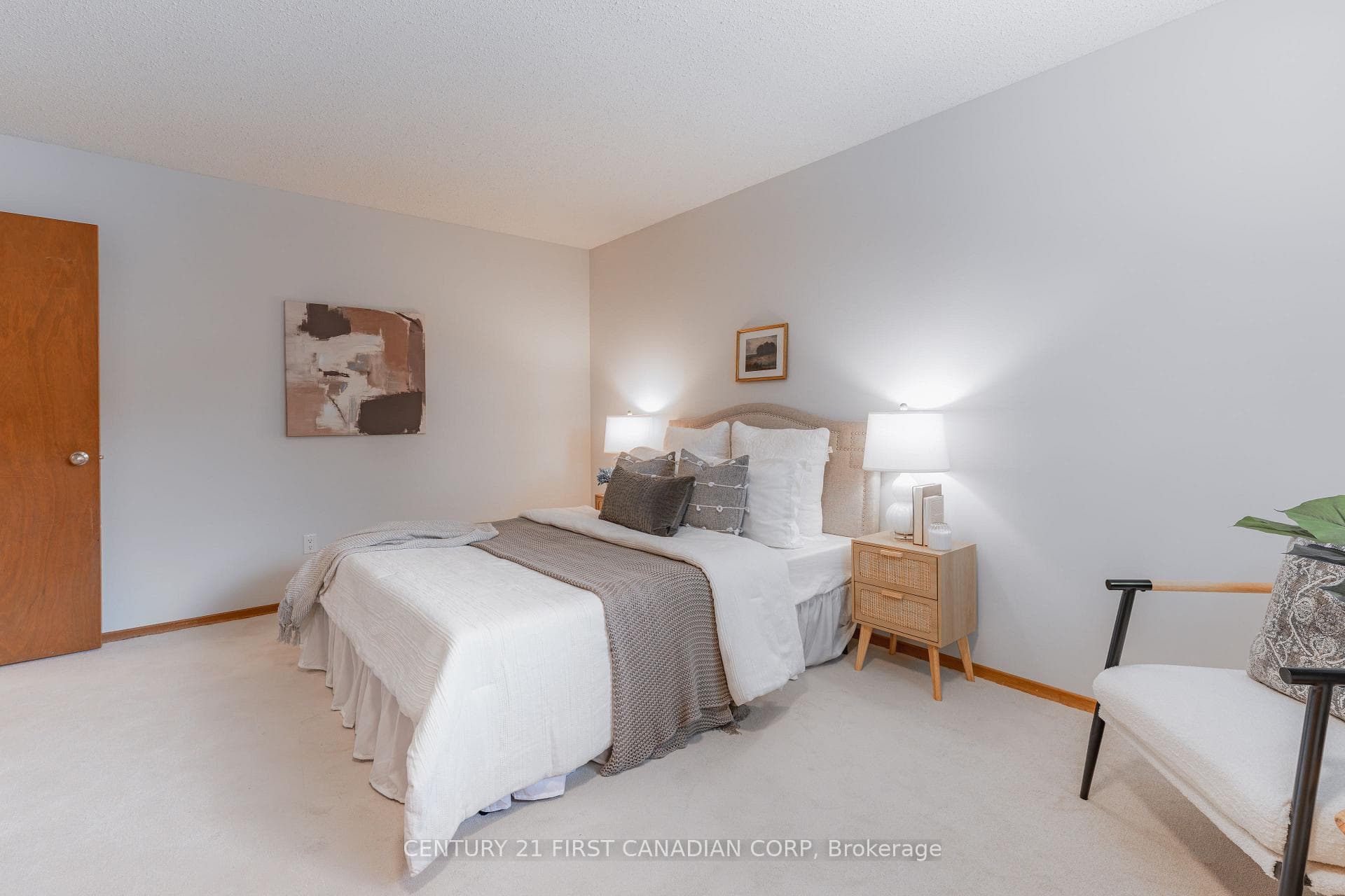 45 Westgate Avenue photo 17