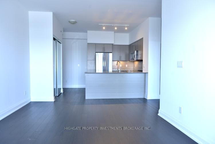 65 Speers Road Unit 1301 photo 3