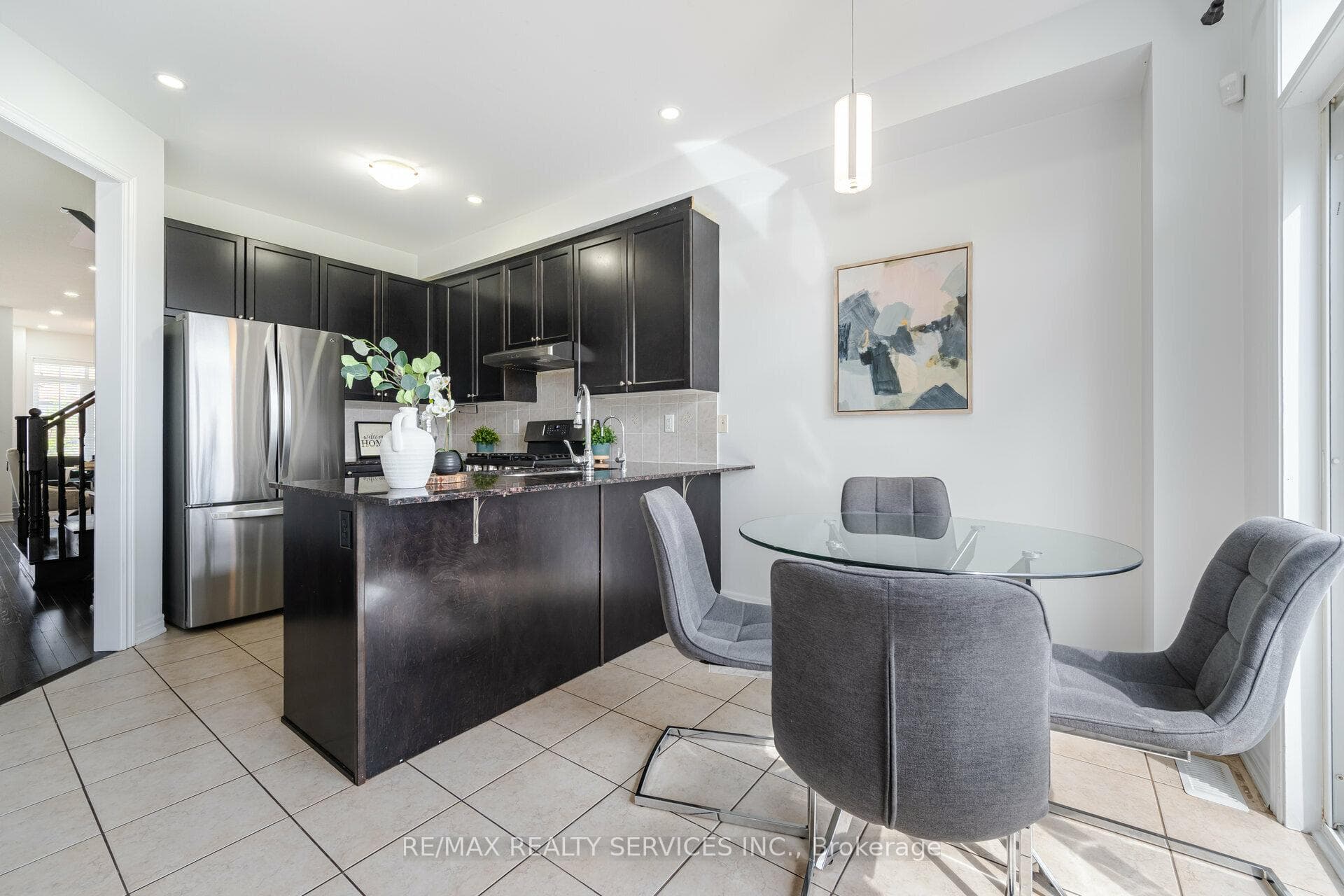 258 Robert Parkinson Drive photo 9
