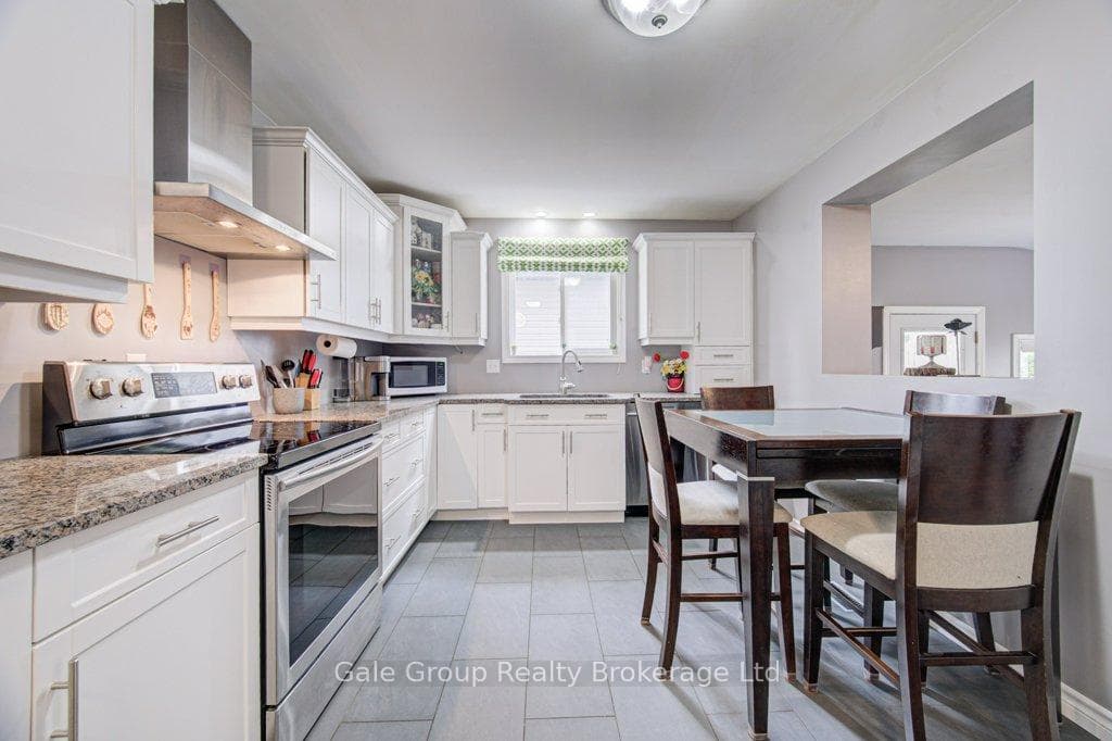 744 Nelson Street photo 14