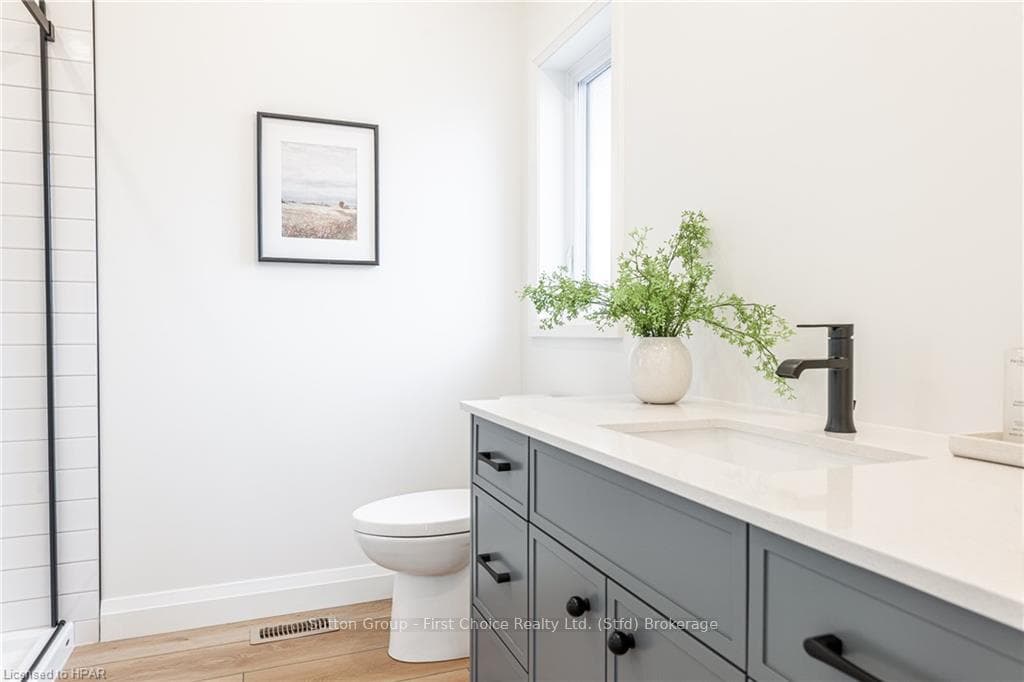 Ensuite