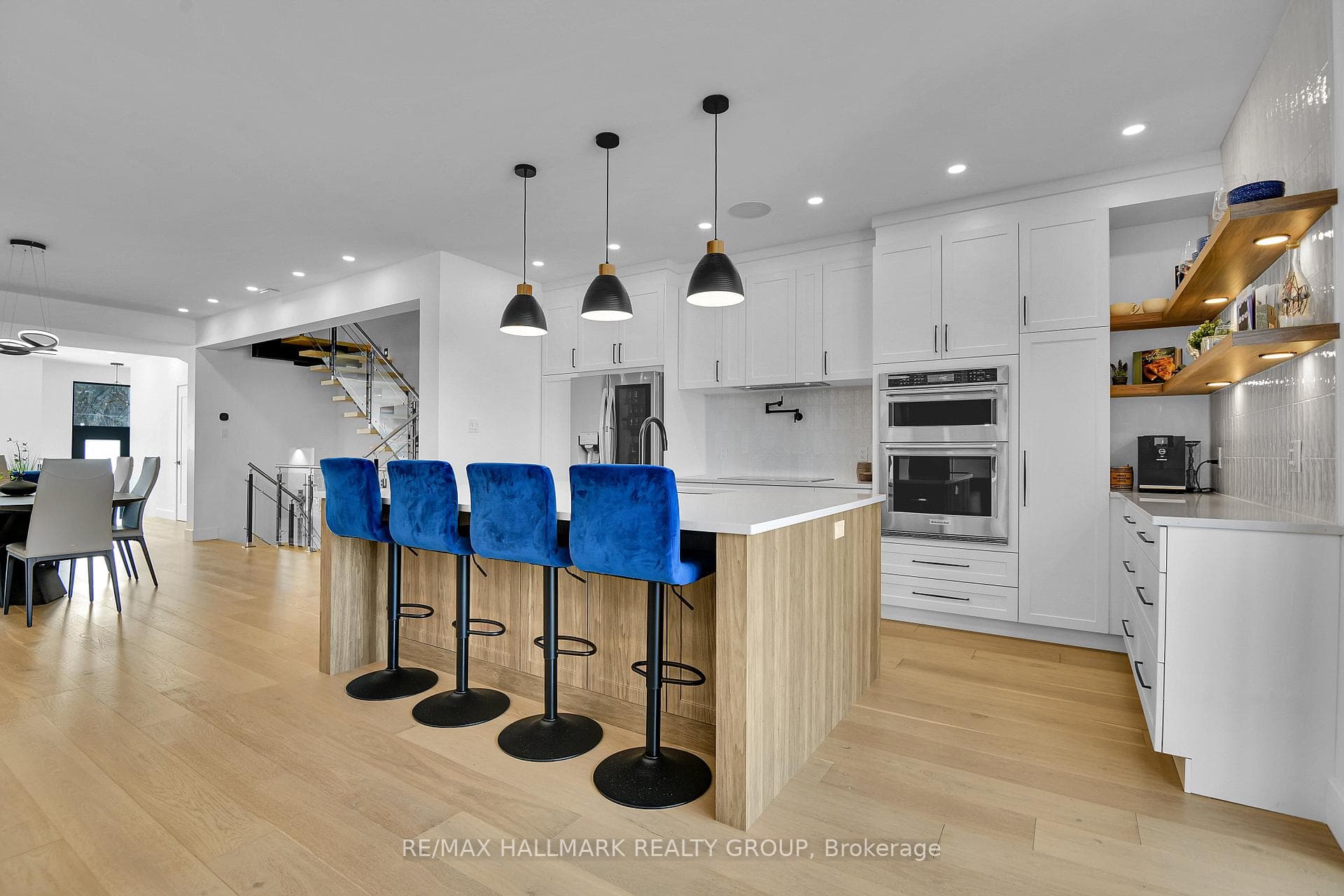 Main Level - Kitchen
