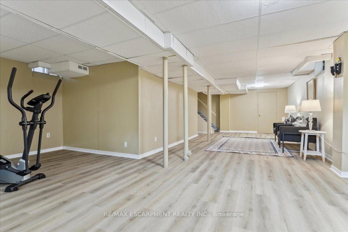 5262 Ruperts Gate photo 35