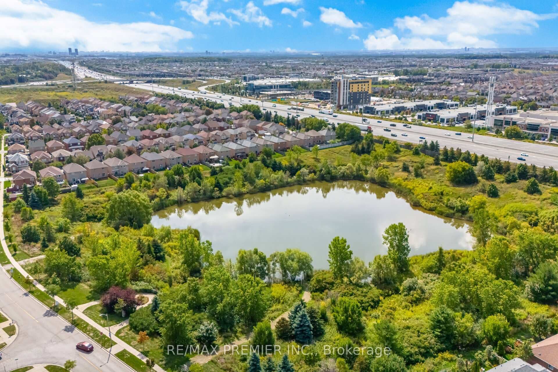 140 Ferdinand Avenue photo 39