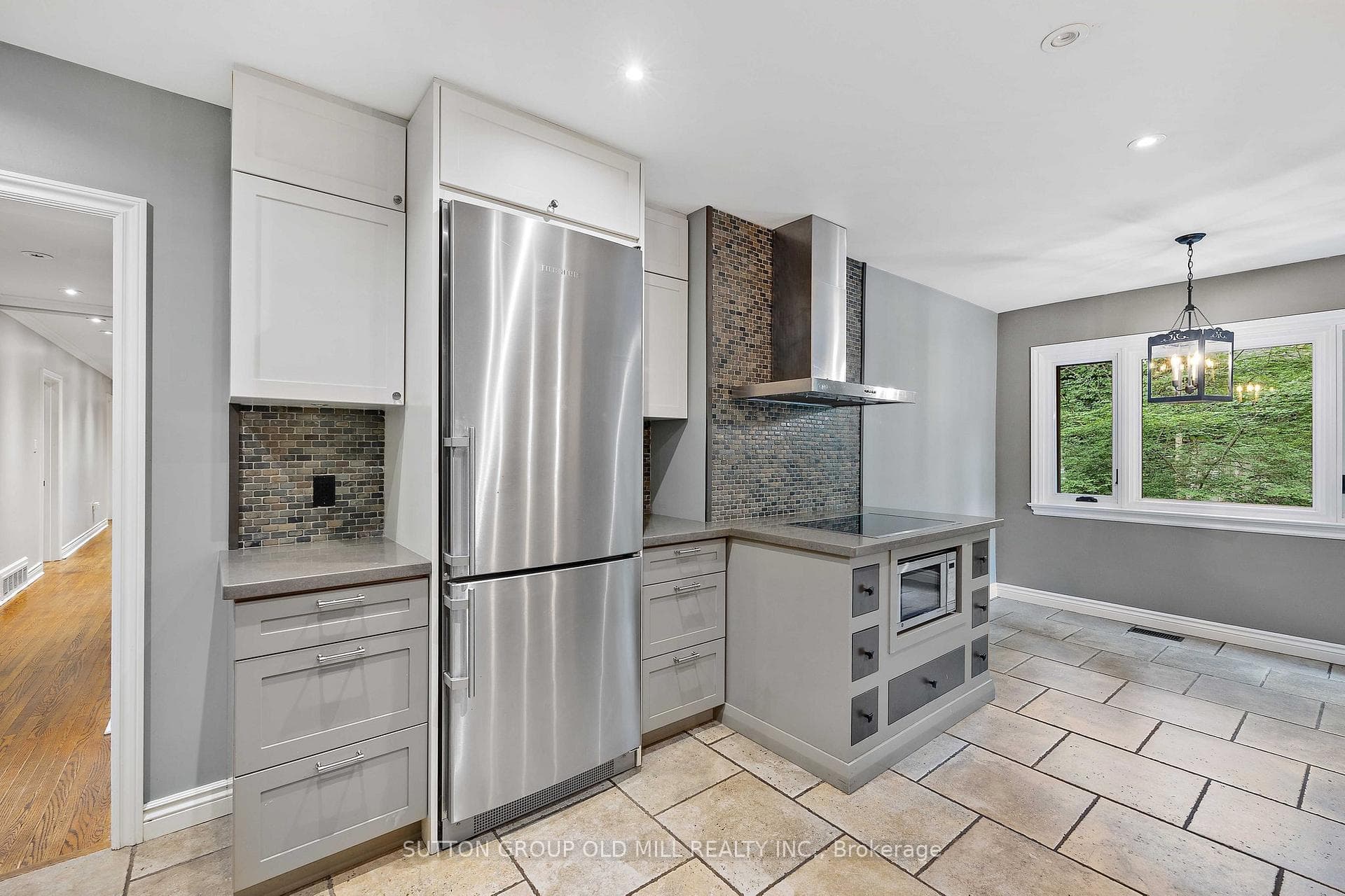 1482 Merrow Road photo 10