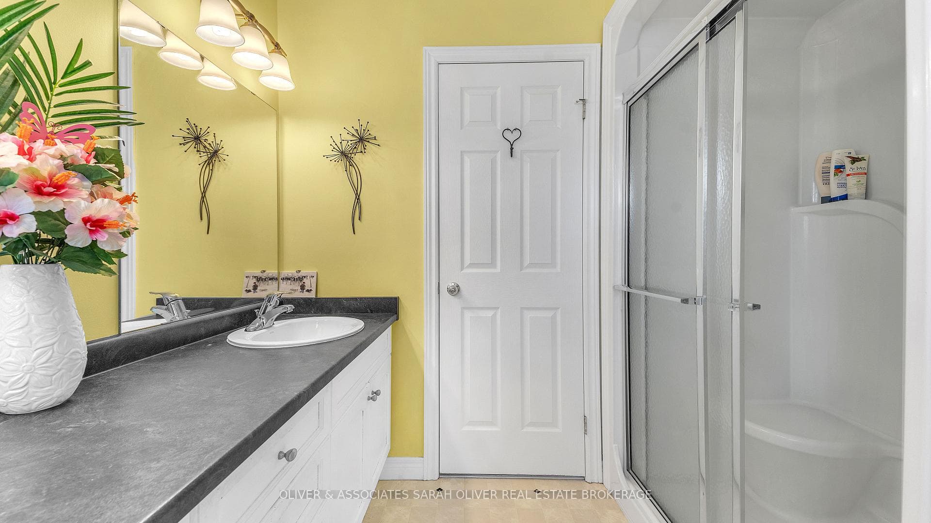 463 Mcmahen Street photo 28