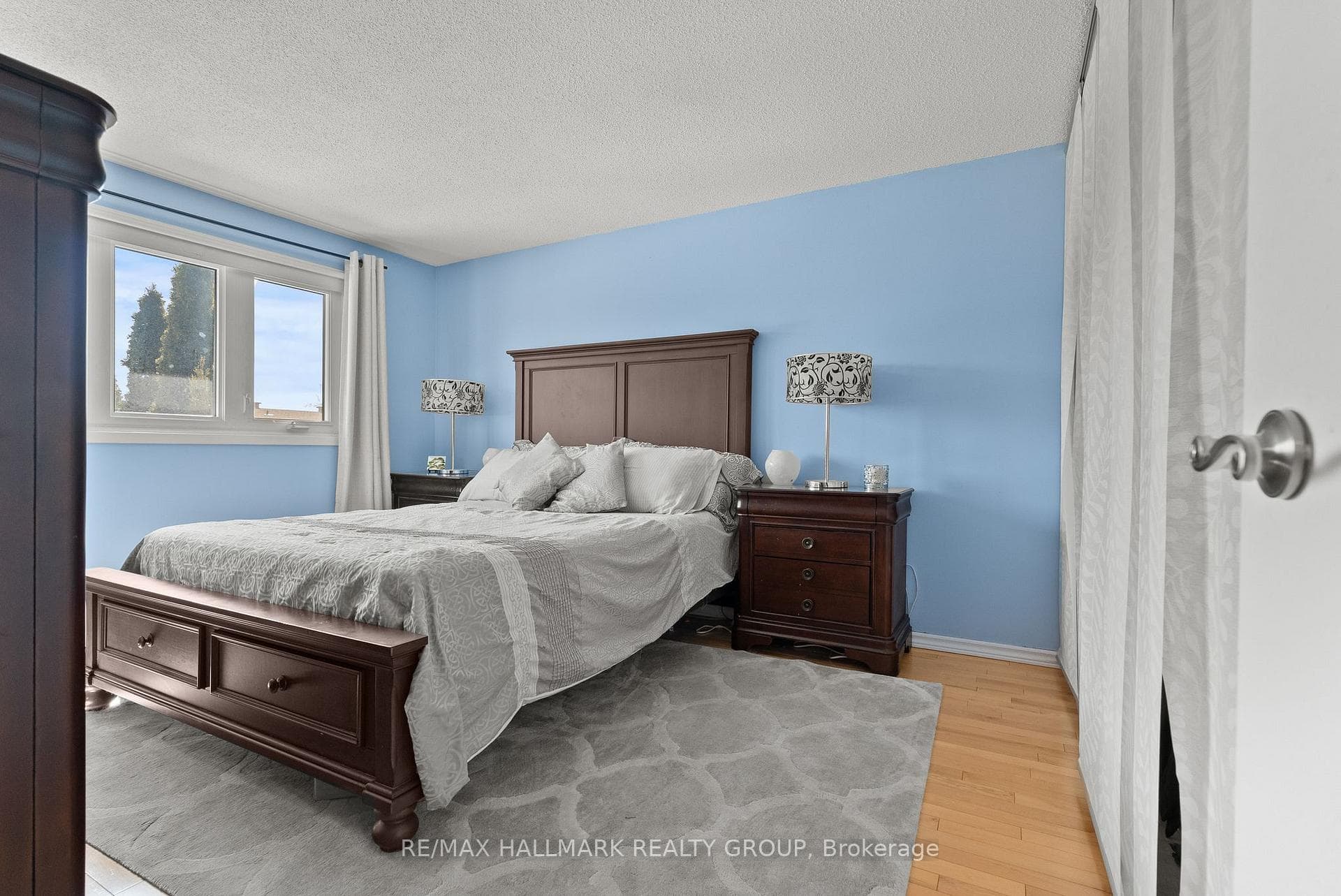 48 Sample Road photo 16
