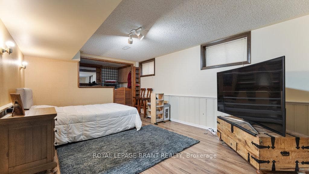 11 Ravine Crescent photo 17