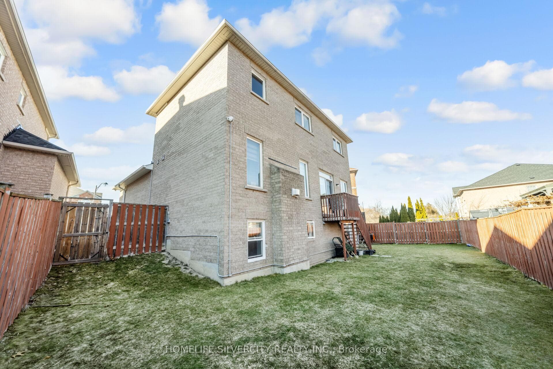 18 Finlayson Crescent photo 49