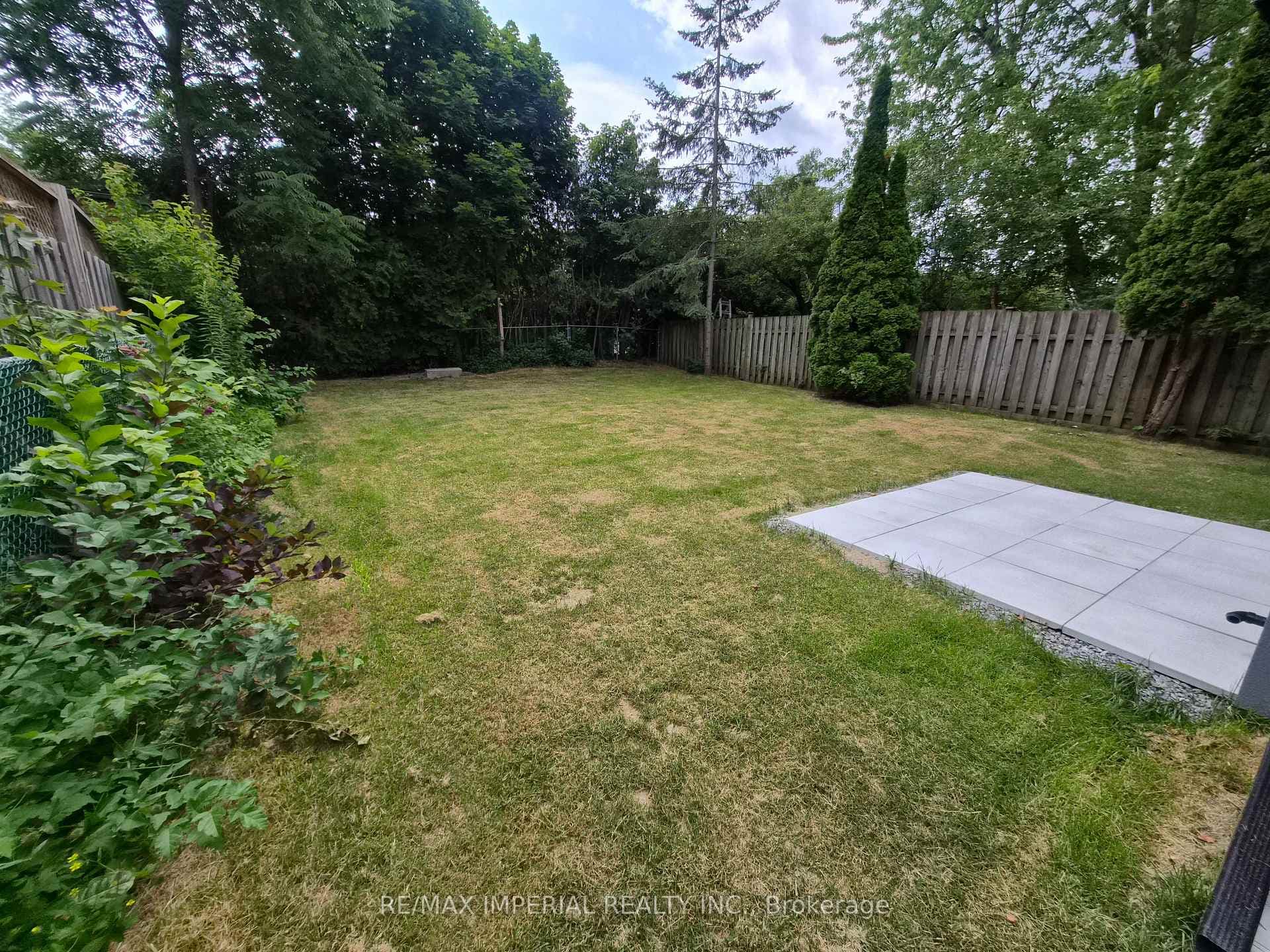 191 Avenue Road photo 6