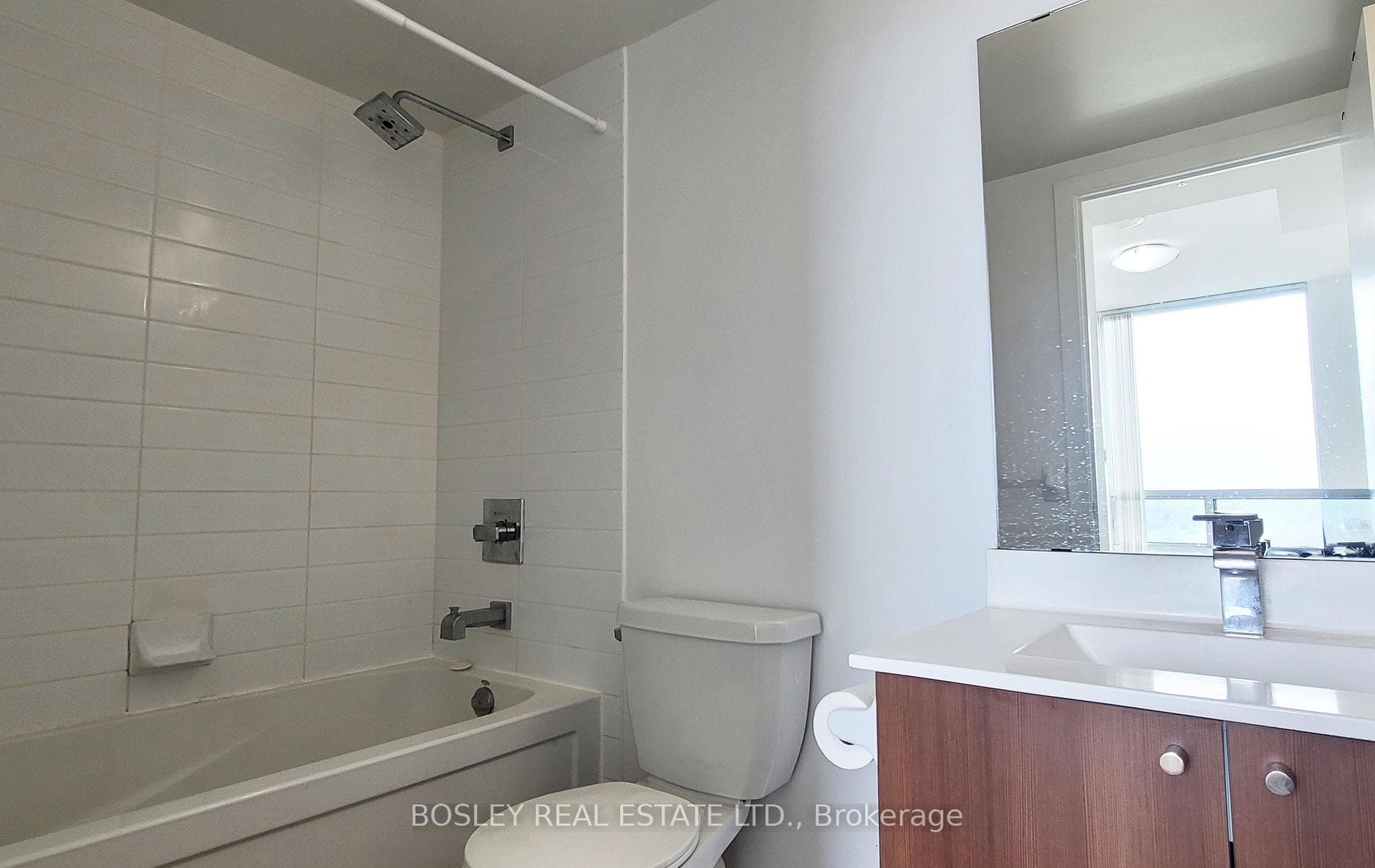 5740 Yonge Street Unit 1302 photo 21