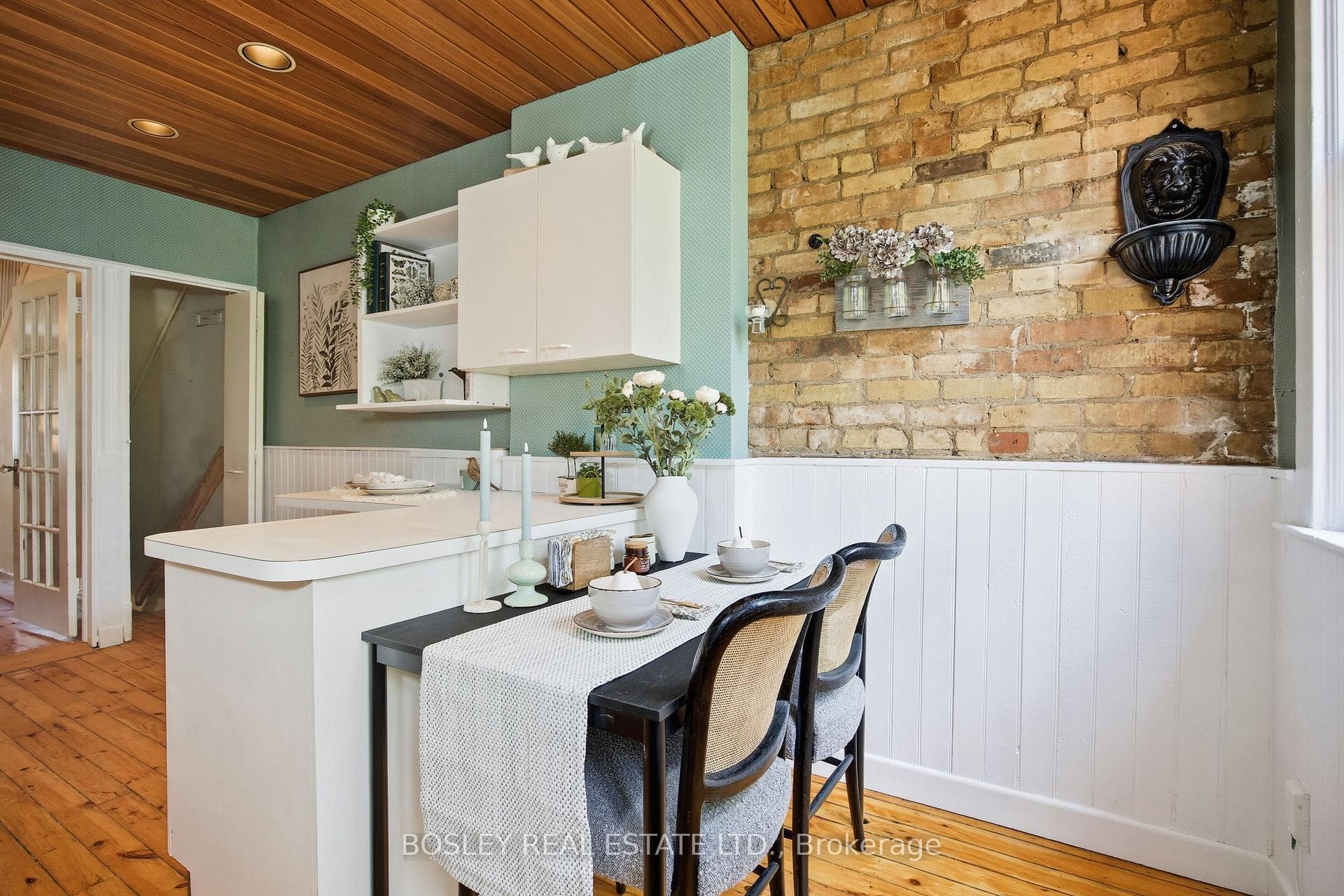 44 Birch Avenue photo 17