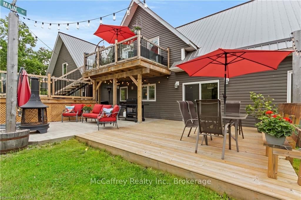 137 PINECREST Road photo 37