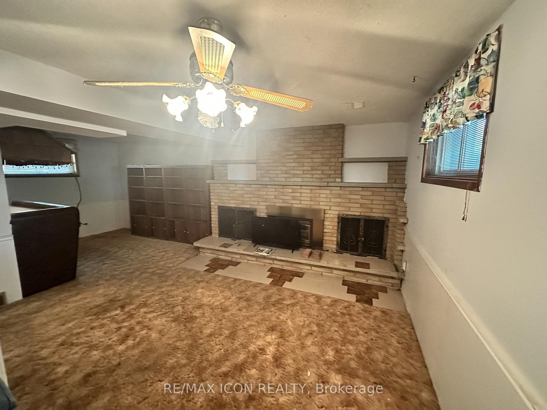 114 Archer Crescent photo 30