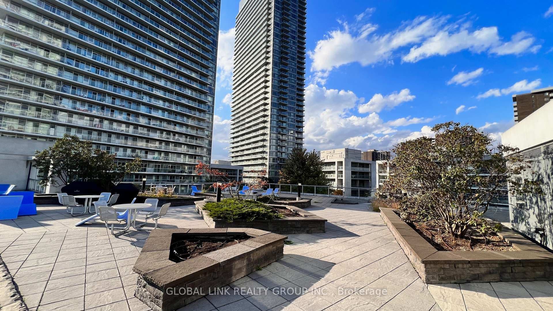 30 herons hill Way Unit 1104 photo 20
