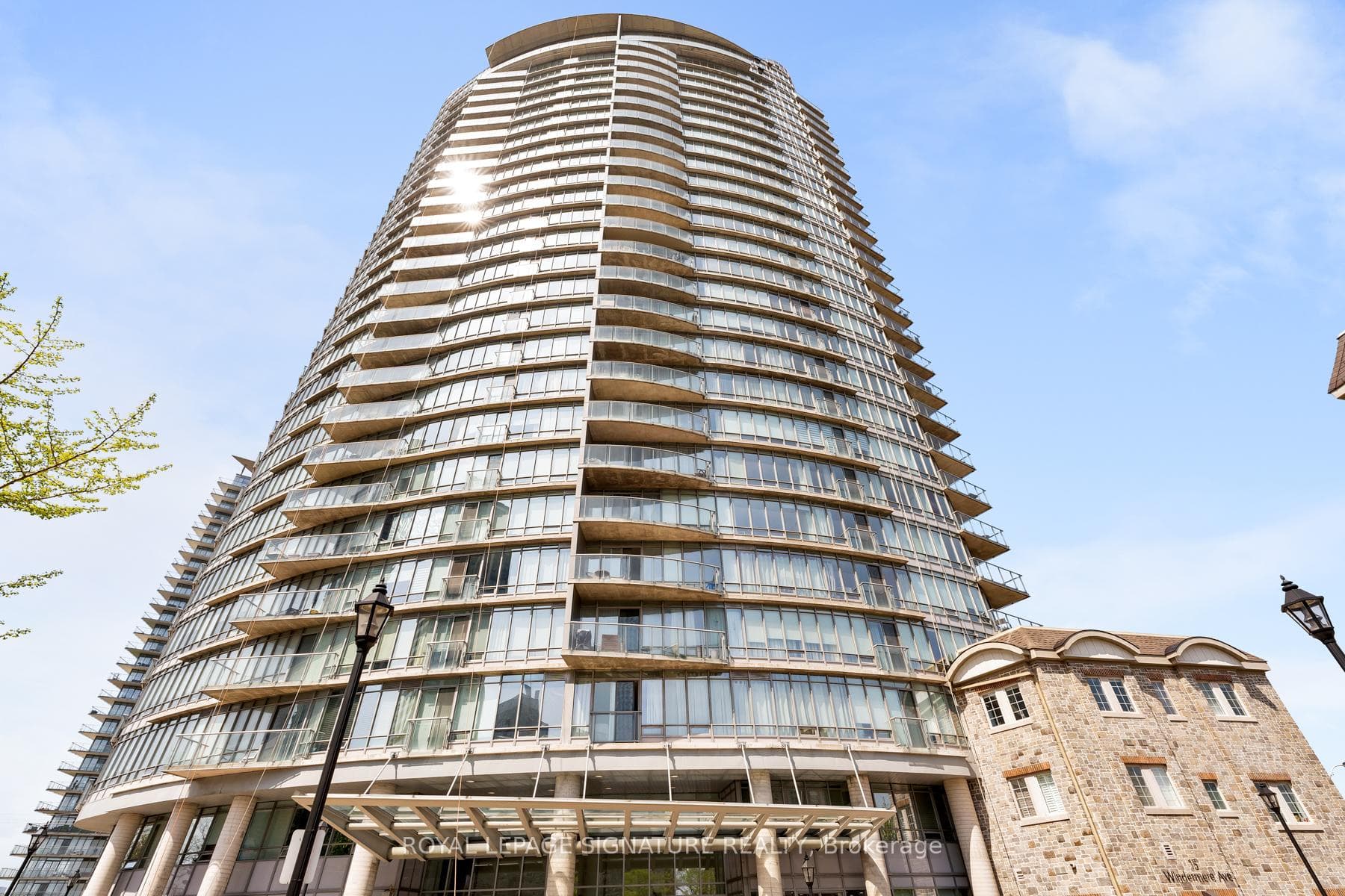 15 Windermere Avenue Unit 411 photo 3