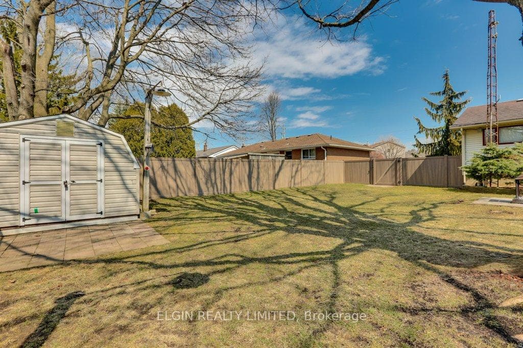 324 Carlow Road photo 32