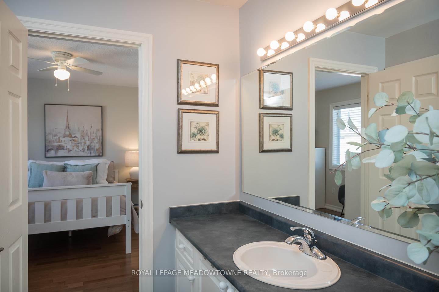 4 piece bathroom
