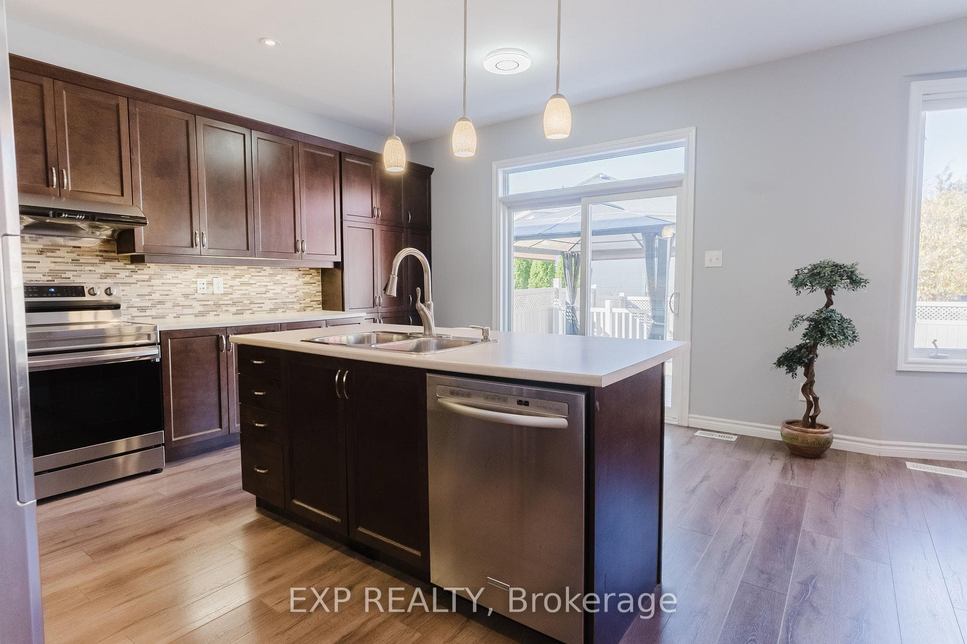 1821 Maple Grove Road photo 13
