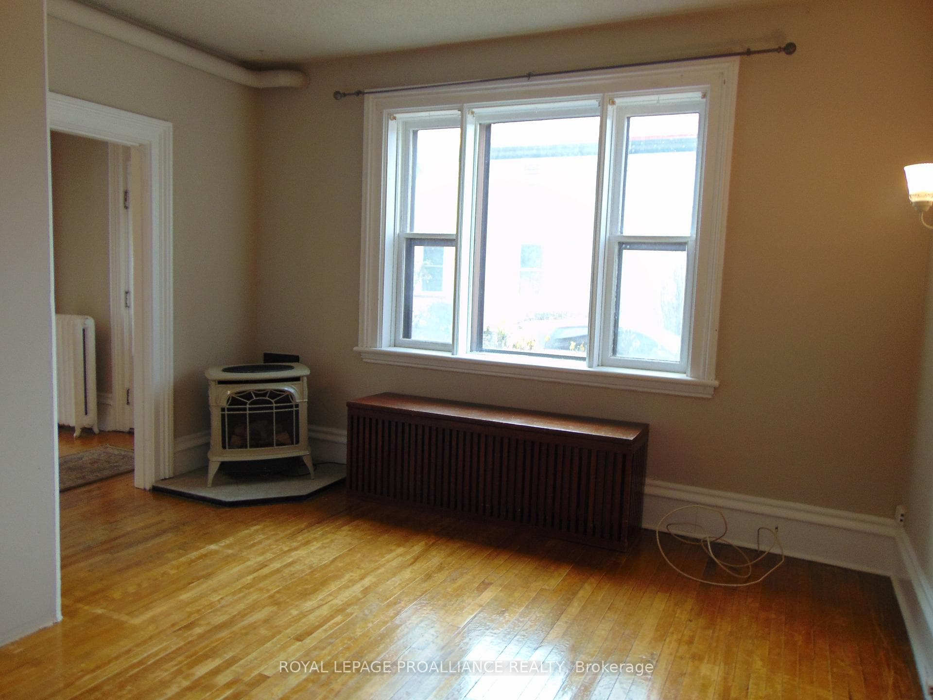 81 bethune Street Unit 1 photo 6