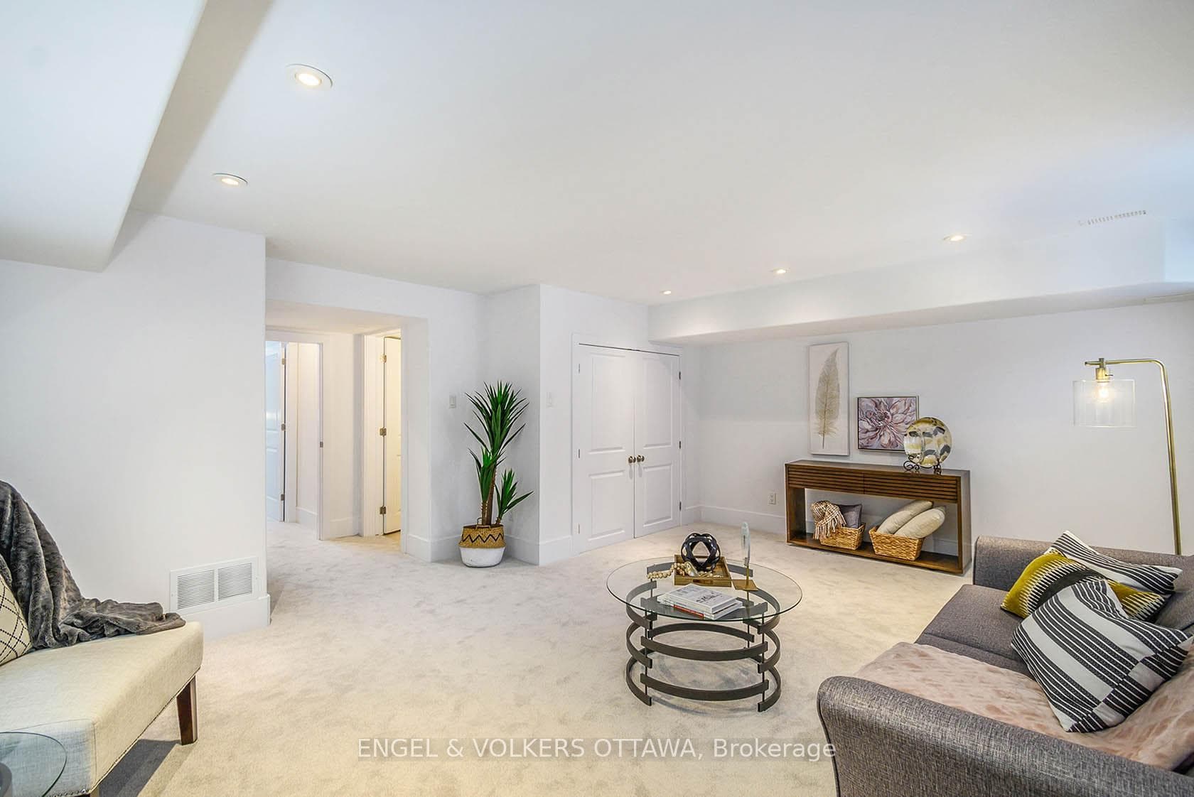 109 MONTAUK N/A photo 19
