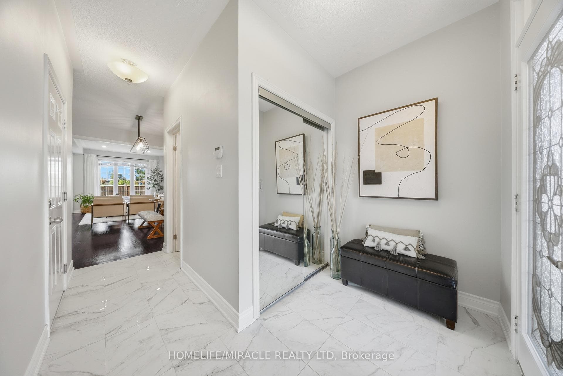 8 Summerberry Way photo 5