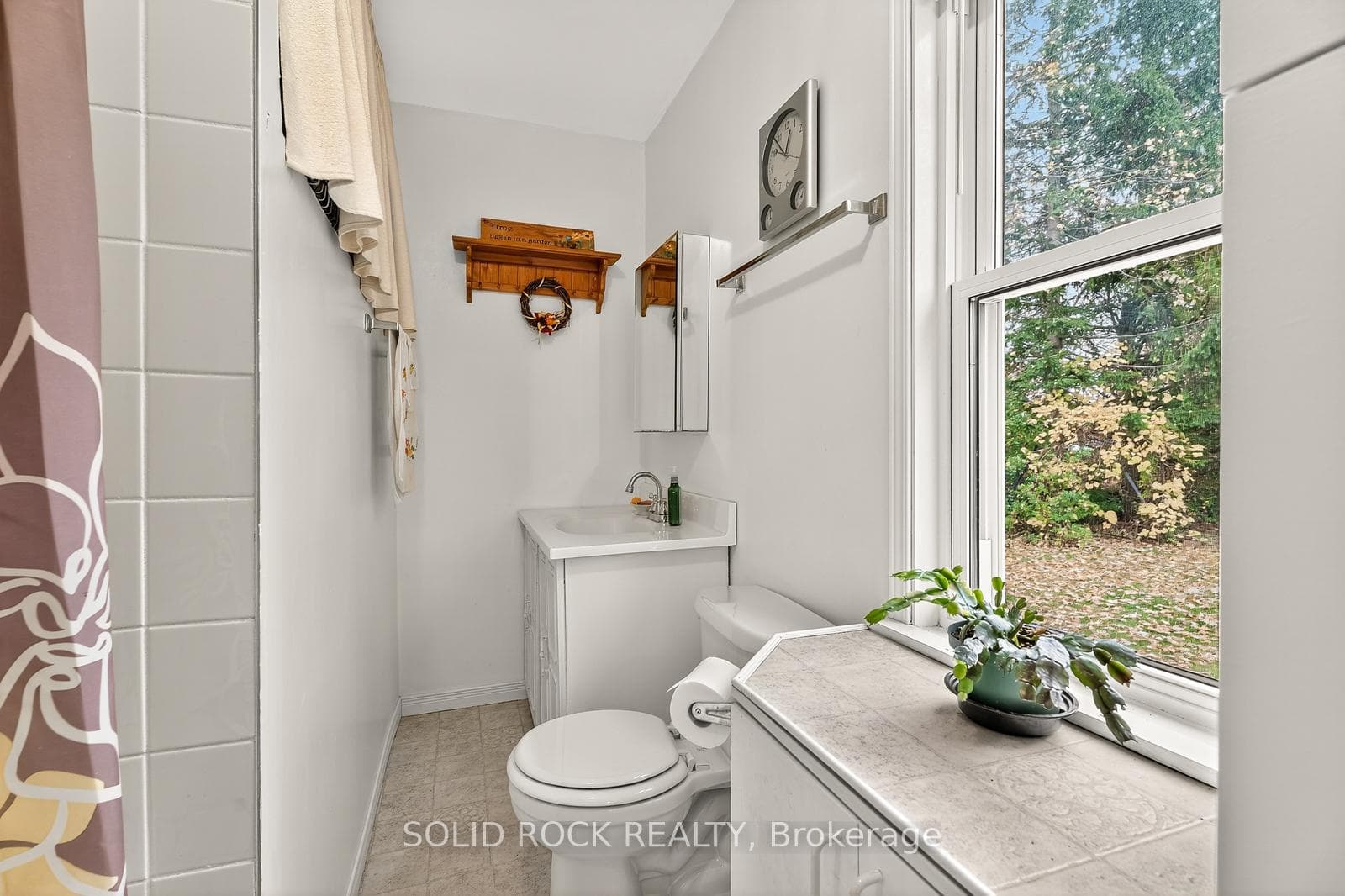 Main floor bathroom