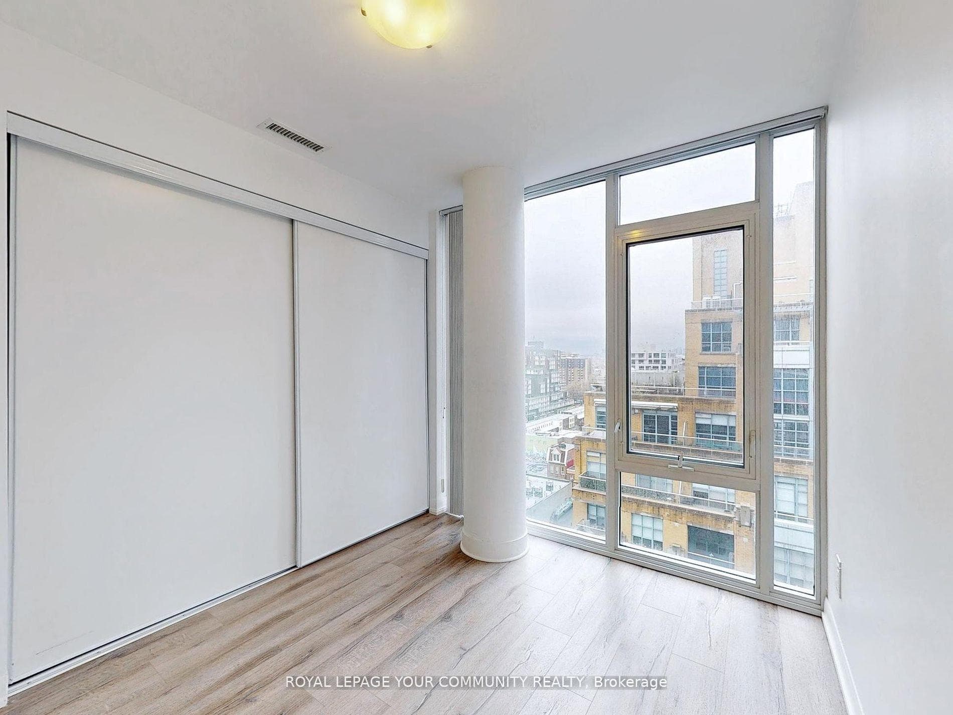 435 Richmond Street Unit 1501 photo 18