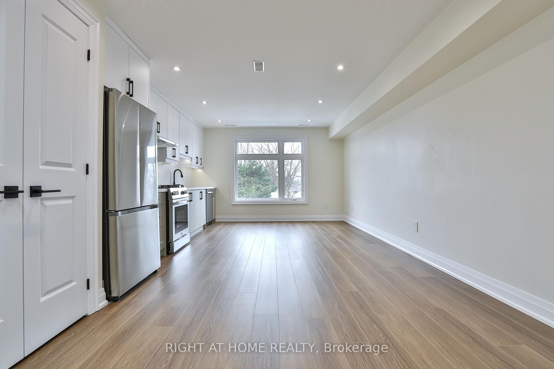 39 Fifteenth Street Unit 3 photo 6