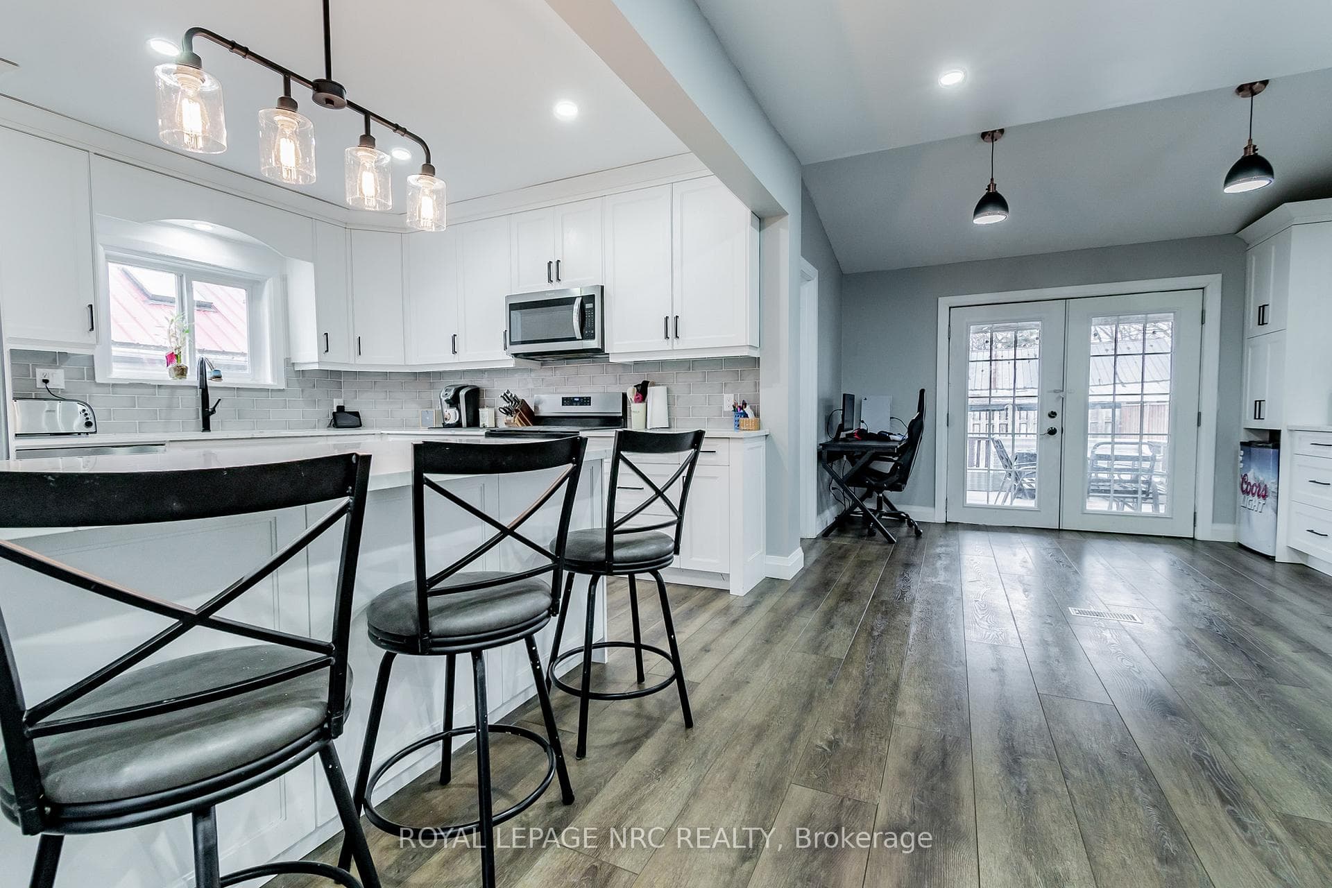 426 Ross Avenue photo 8