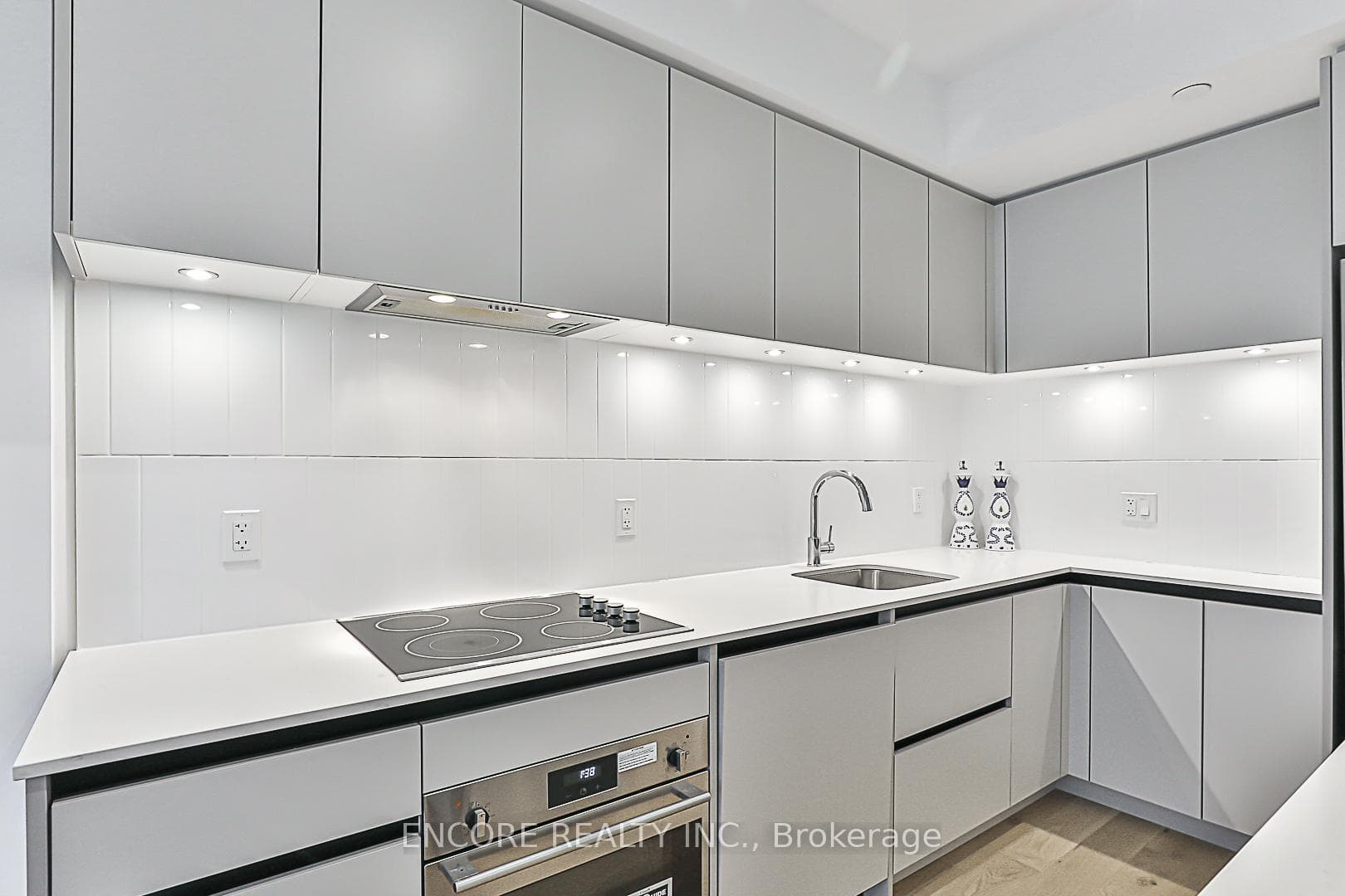 7950 Bathurst Street Unit B0502 photo 12