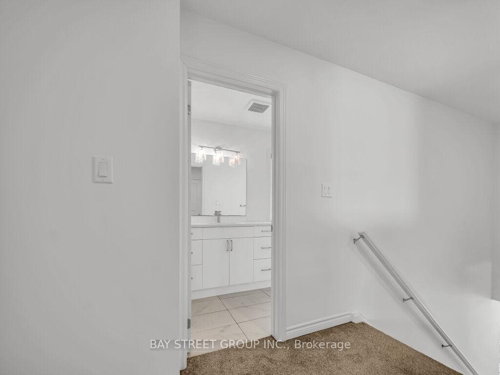 126 Byers Street photo 22
