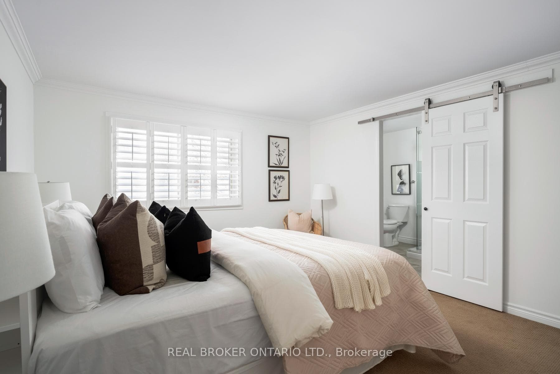 17 Knightsbridge Way photo 23