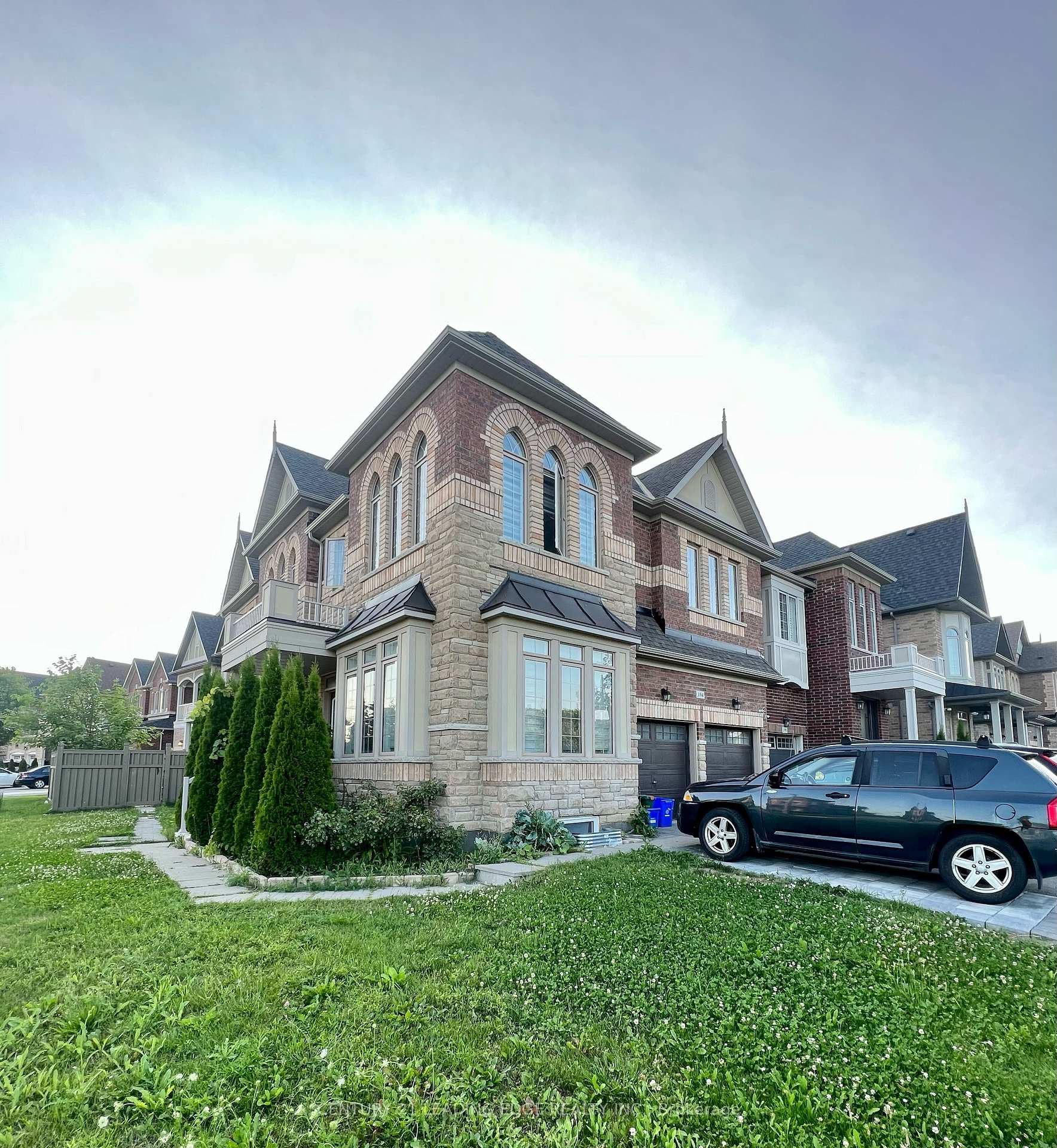 194 Mactier Drive photo 1
