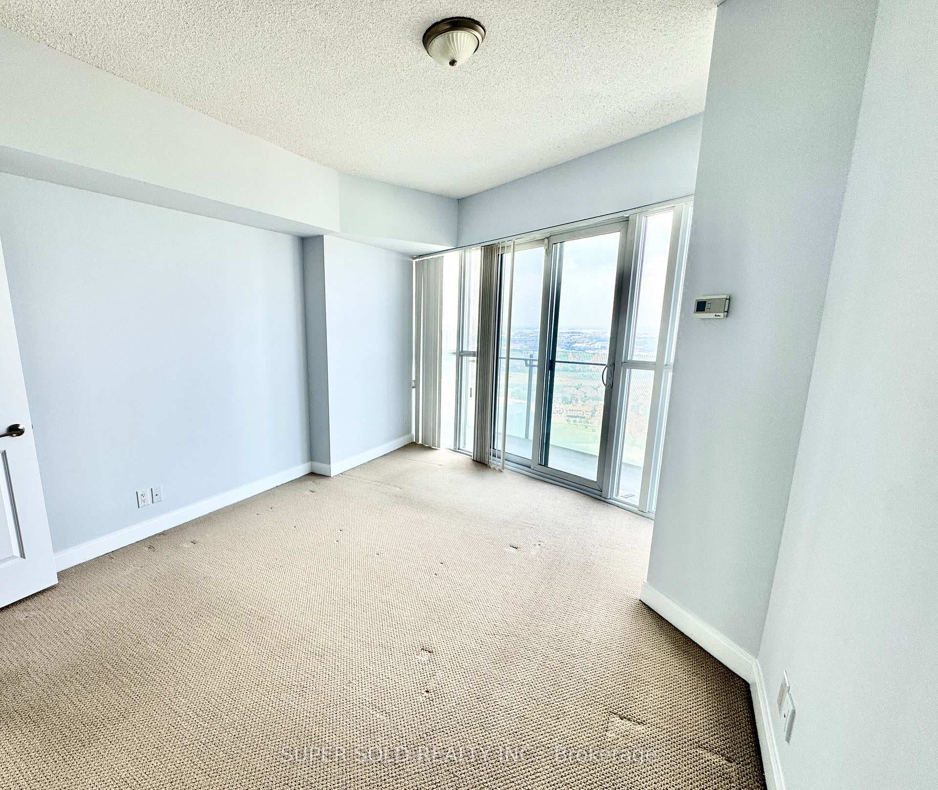 50 Absolute Avenue Unit 4401 photo 6