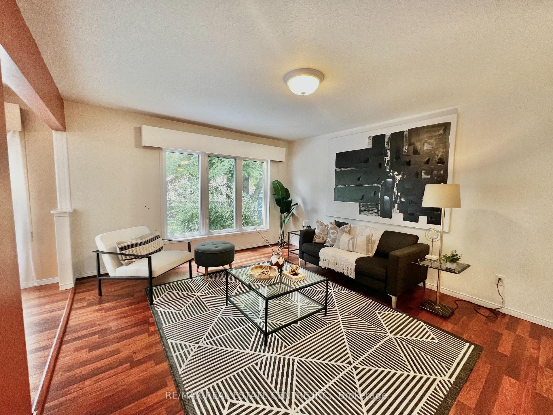 568 Park Avenue photo 22