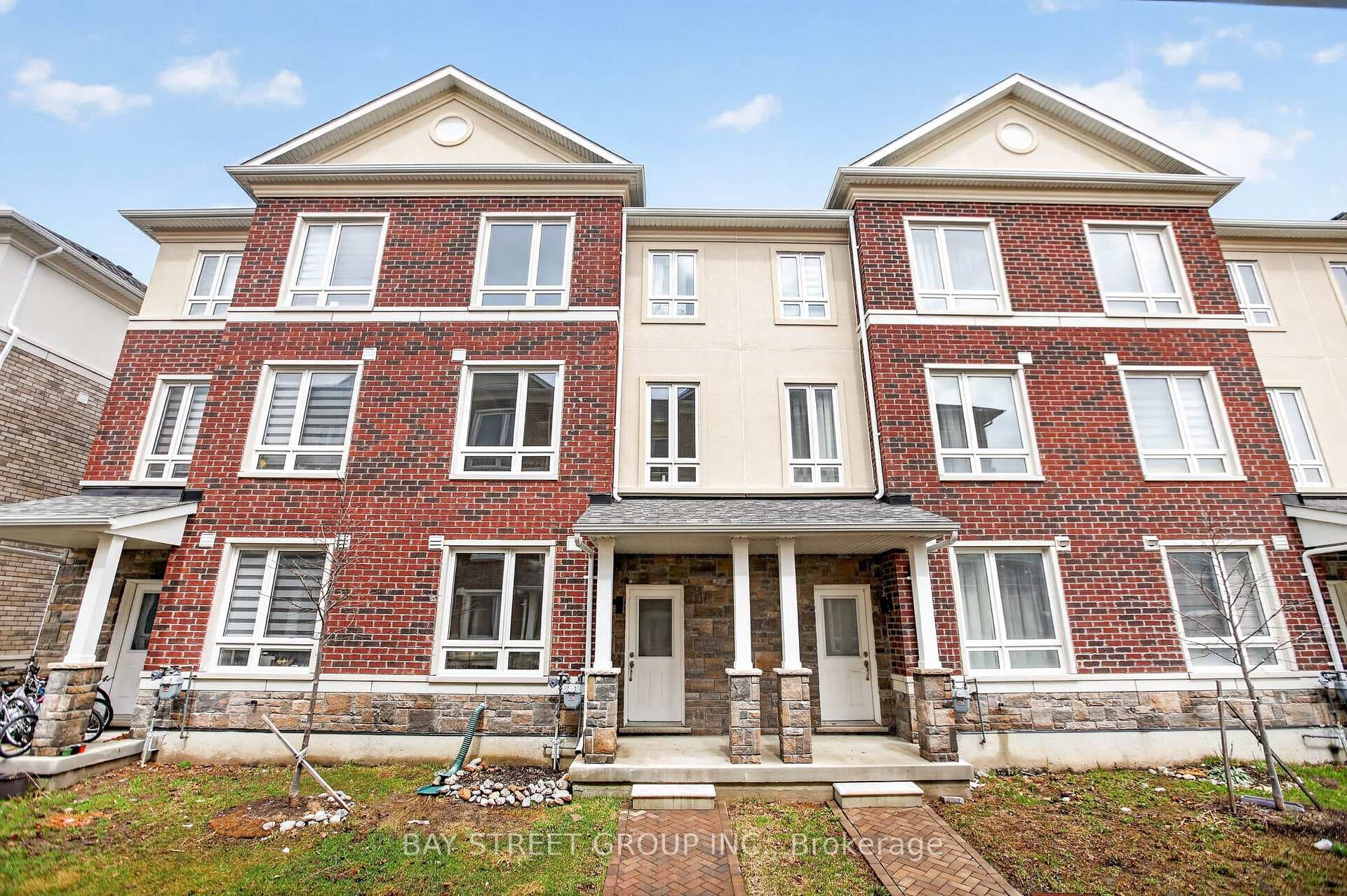 66 Massachusetts Lane photo 31