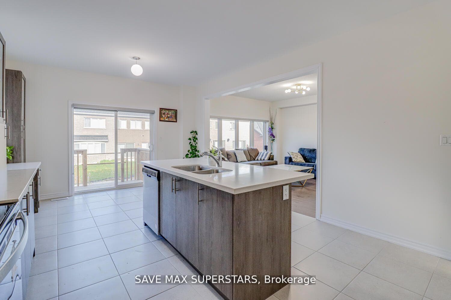 1537 Harker Street photo 17