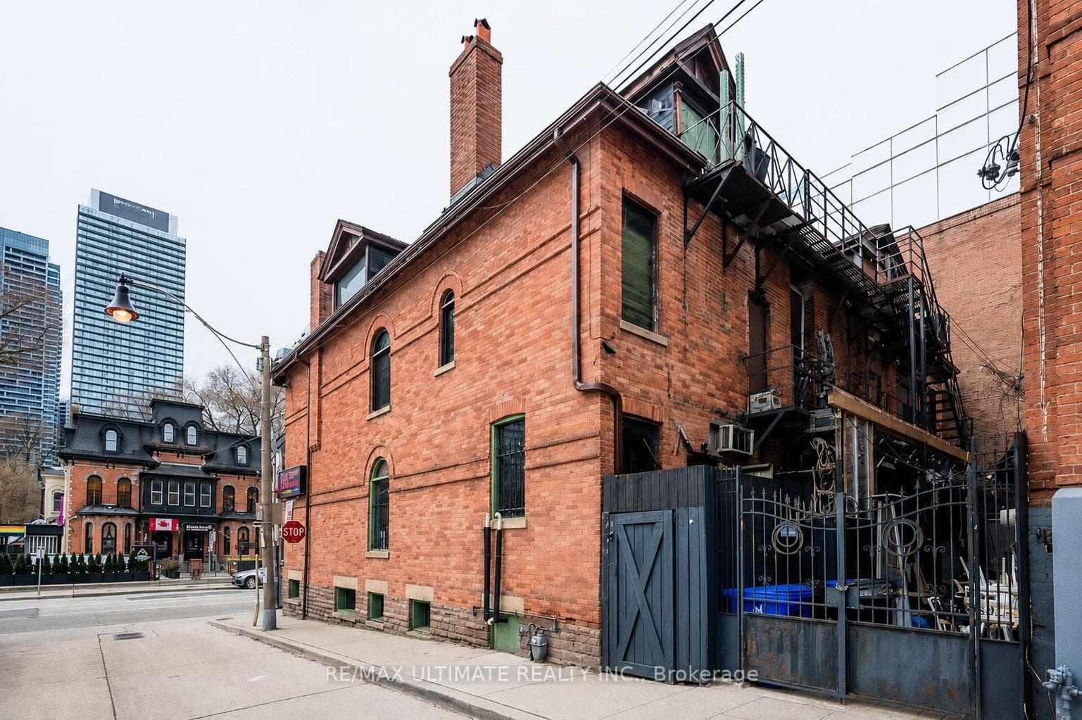 551 Church Street photo 4