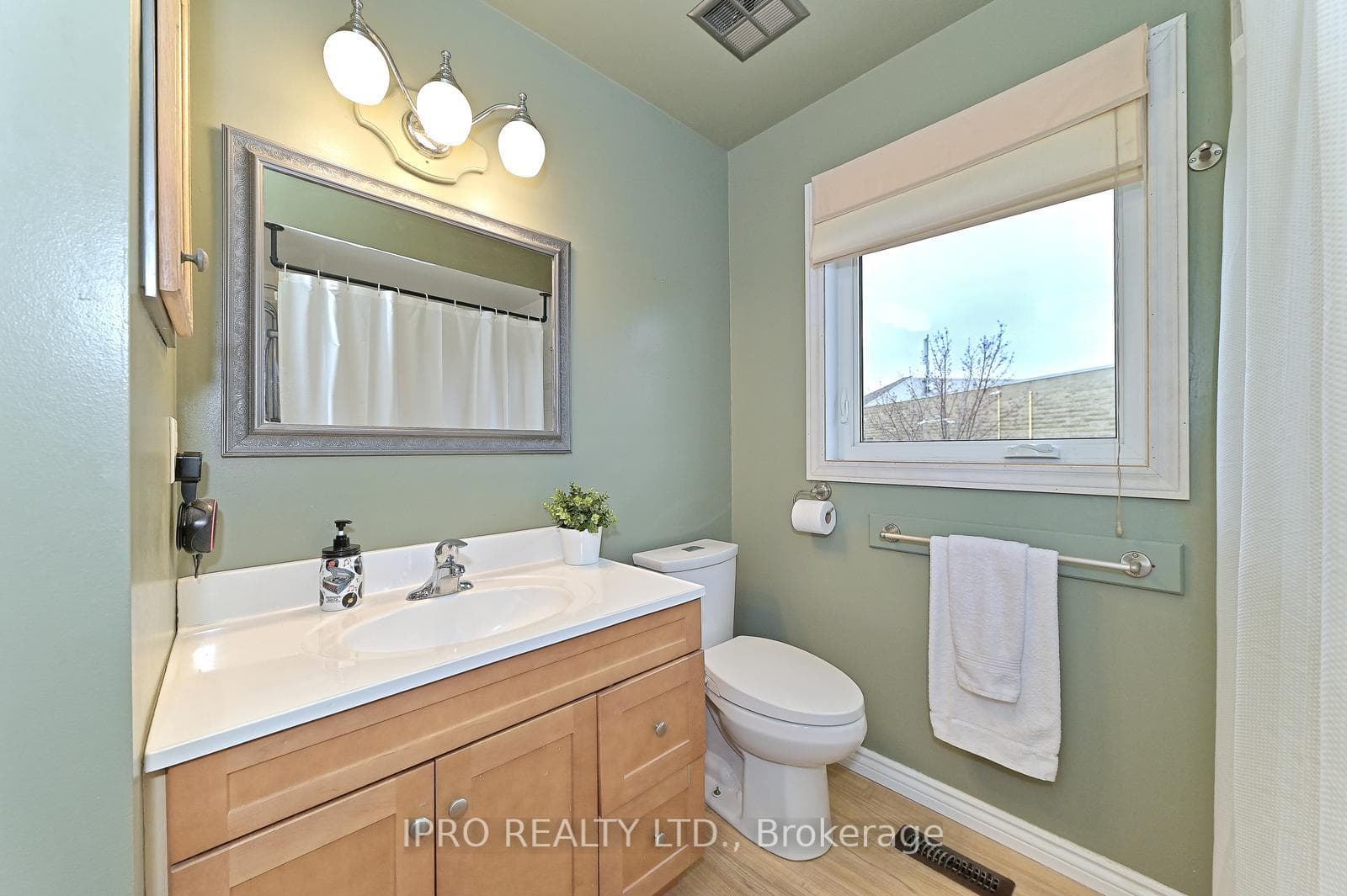 25 Emslie Street photo 19