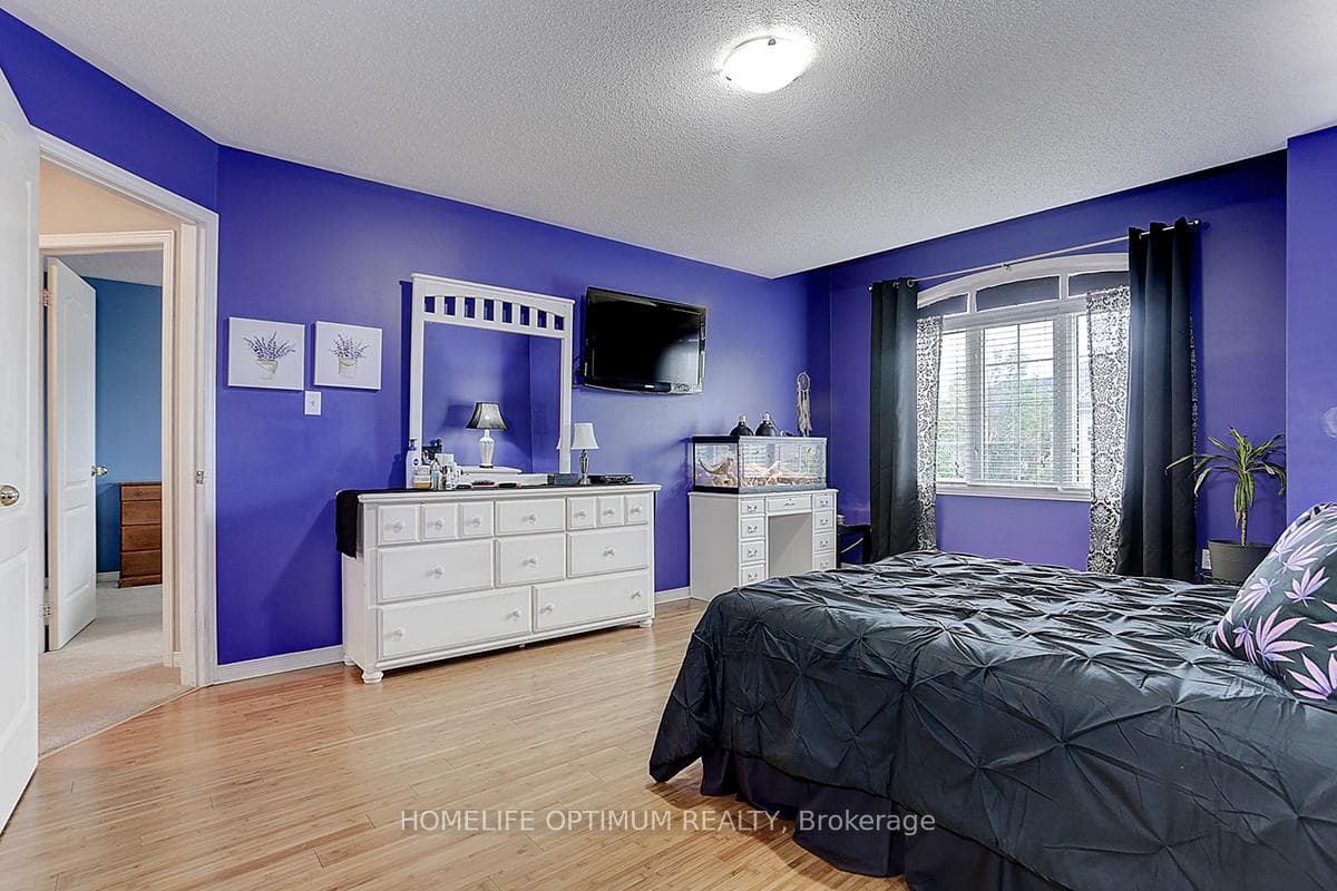14 Delattaye Avenue photo 32