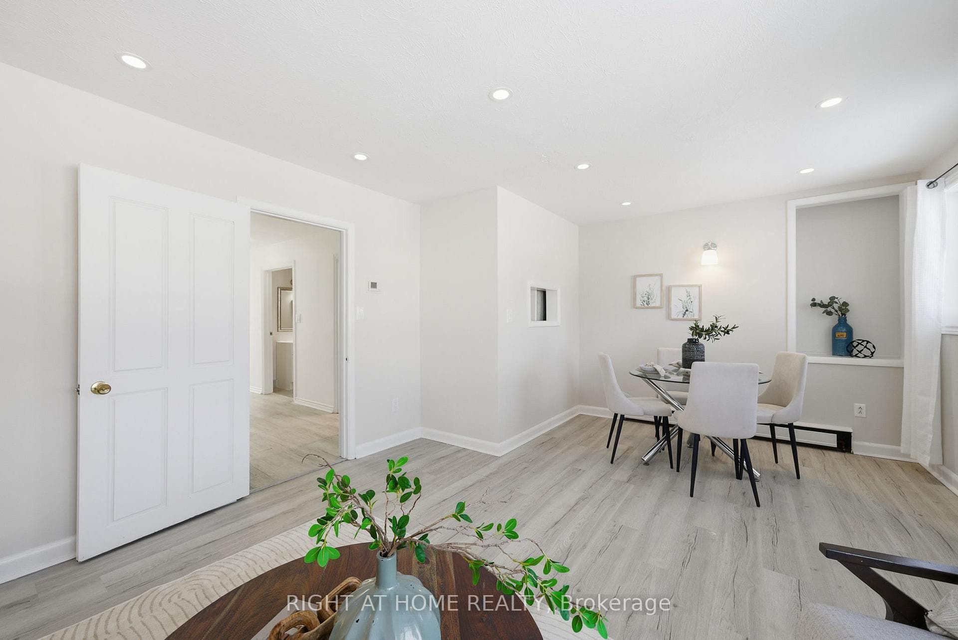708 Carnegie Avenue photo 8