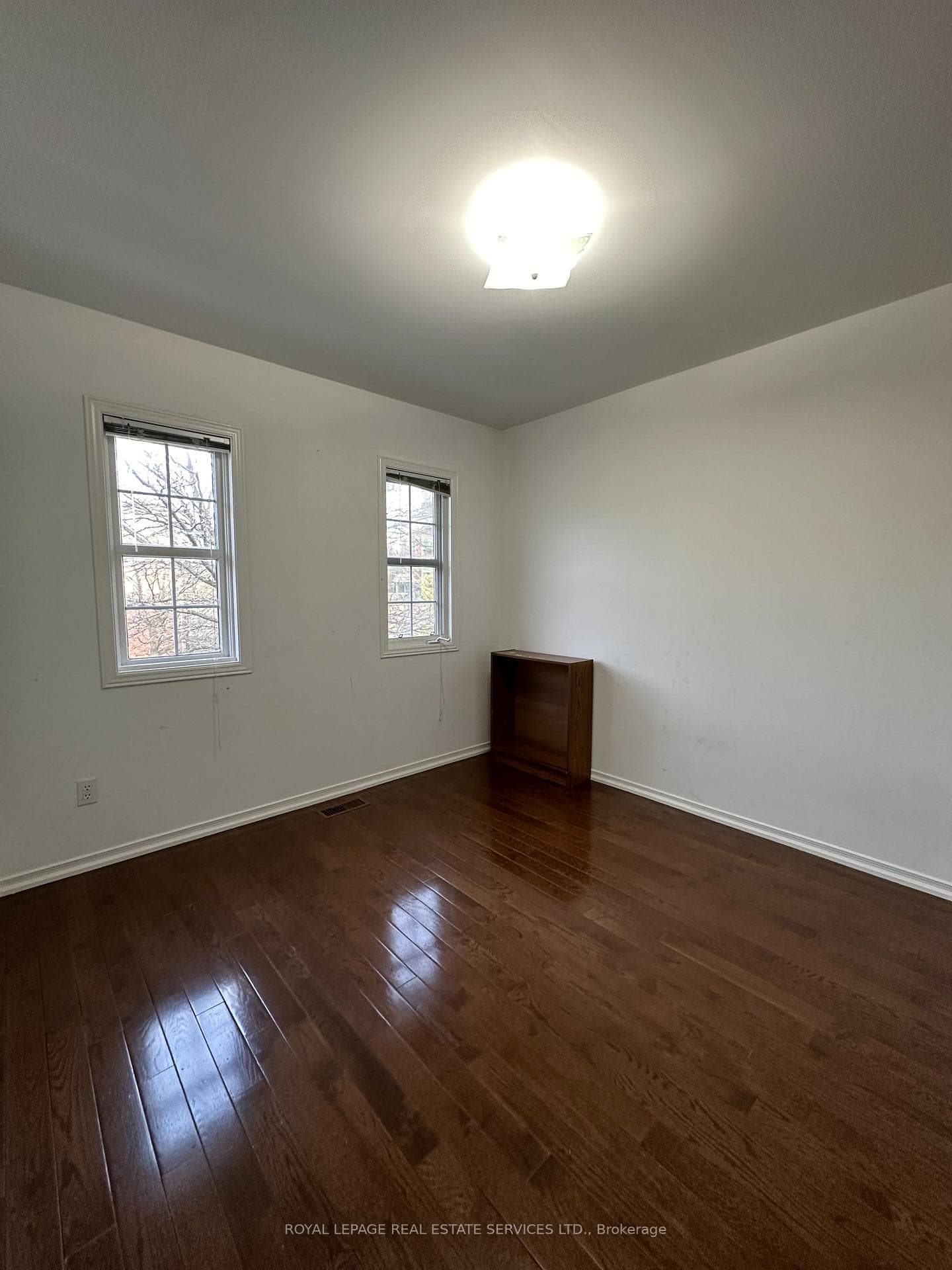 8 Ellesmere Street photo 9